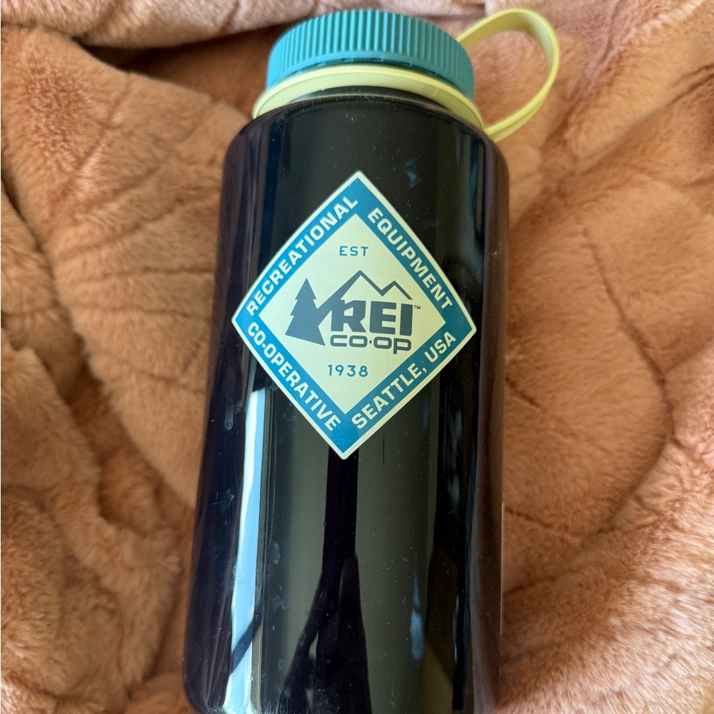 Nalgene 32oz REI Co-Op water bottle
